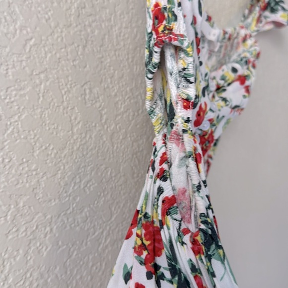 Lulus Easy on the Eyes Cream Floral Print Off-the-Shoulder Maxi Dress - Picture 8 of 12